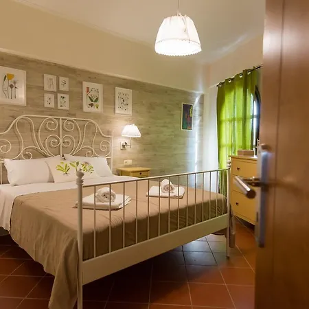 Castello Domus Apartment *